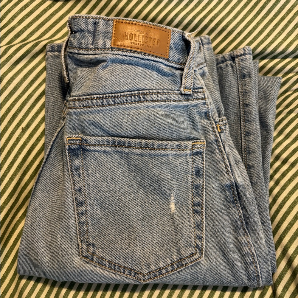 Hollister Light Blue Ultra High-Rise Dad Jeans